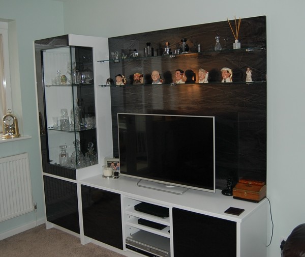 television display unit