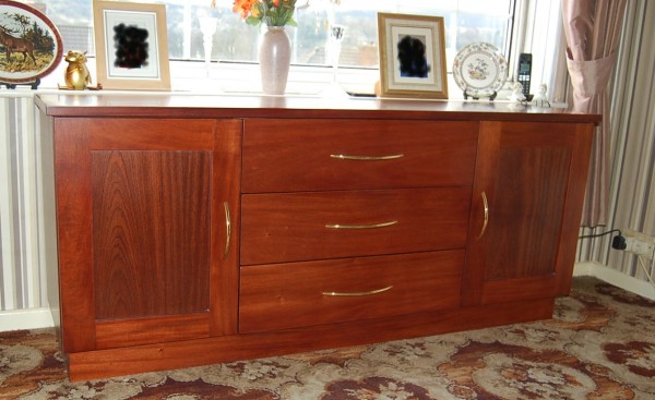 sideboard