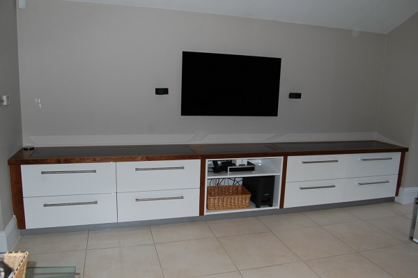 media unit